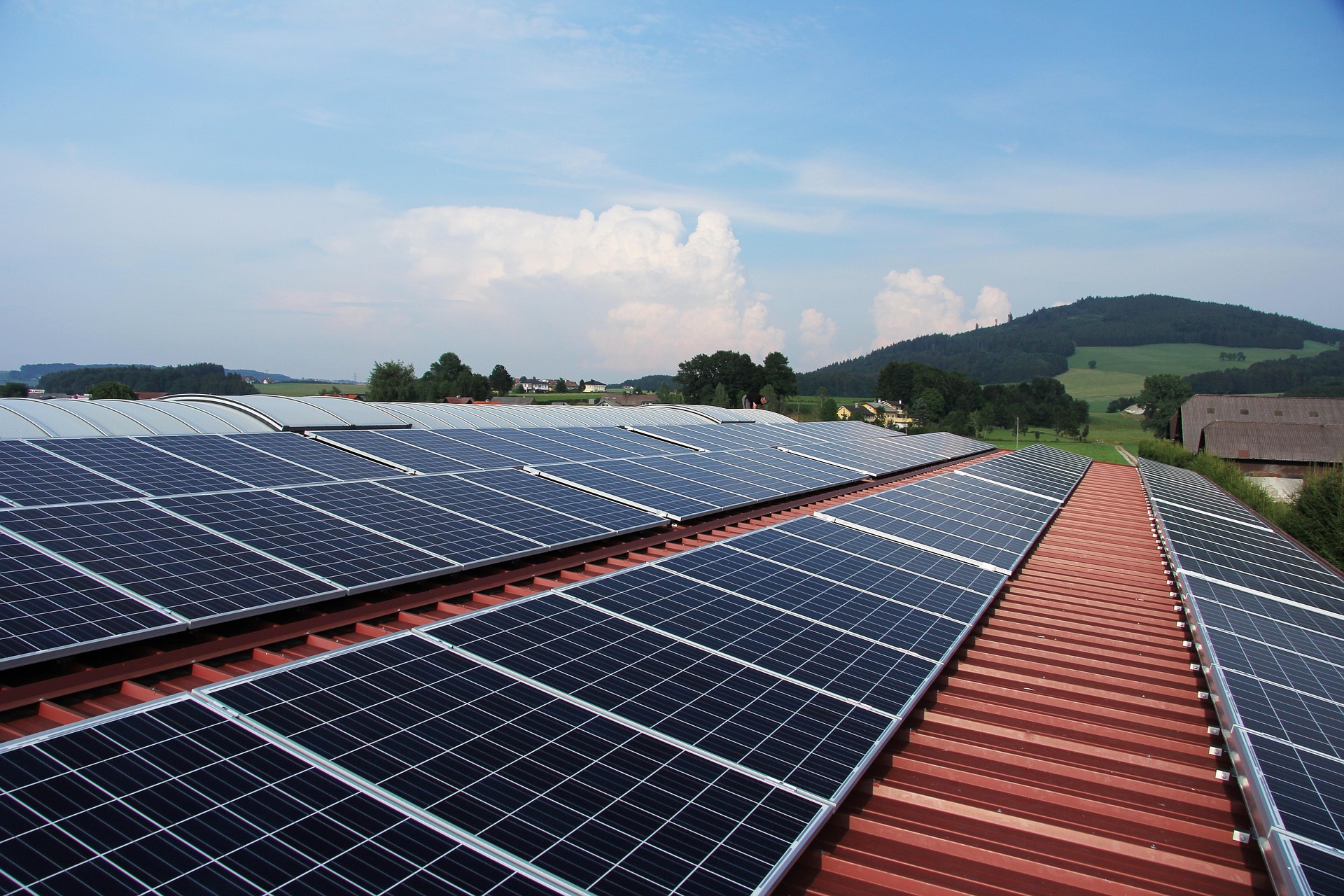Cât produce un sistem fotovoltaic de 10, 20, 30 și 50 kW?