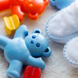 Ce NU trebuie sa cumperi pentru bebelus: 9 produse supraevaluate si alternativele inteligente